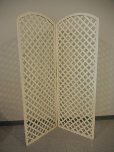 Backdrop, Lattice White 2 Panel Roundtop